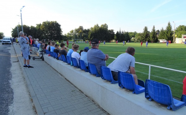 Štadión TJ Slovan Čeľadice - Čeľadice