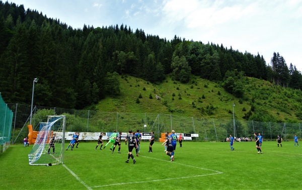 Sportplatz Dienten - Dienten