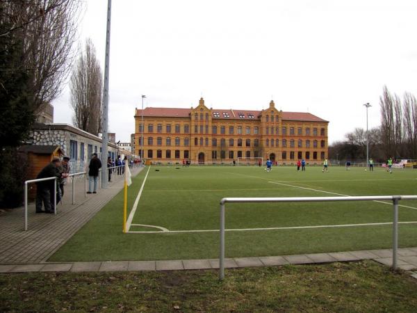 Sportplatz Grundschule am Umfassungsweg - Magdeburg-Neue Neustadt