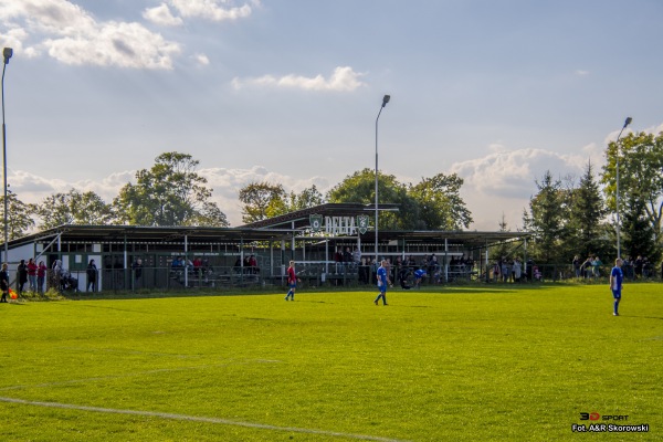 Boisko w Miłoradzie - Miłoradz