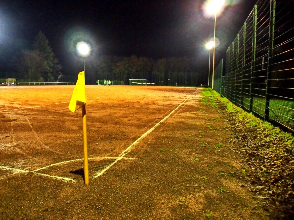 Sportplatz Wilkhausstraße - Wuppertal-Hatzfeld