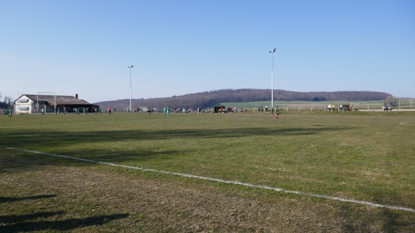 Sportplatz am Weinberg - Wabern-Falkenberg