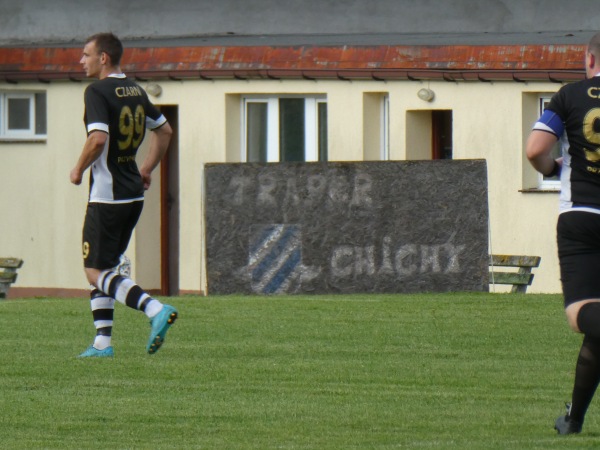 Boisko w Janovcu - Chichy-Janowiec