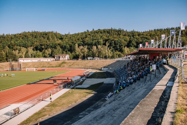 Atletický stadion Karlovy Vary - Karlovy Vary-Tuhnice