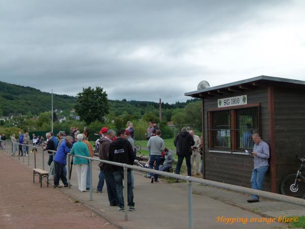 Roquemaure-Stadion - Ehringshausen