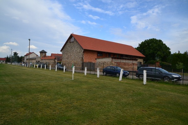 Sportplatz Am Anger - Ballenstedt-Rieder