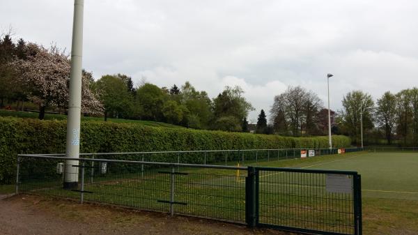 Sportplatz Höhscheid - Solingen-Höhscheid