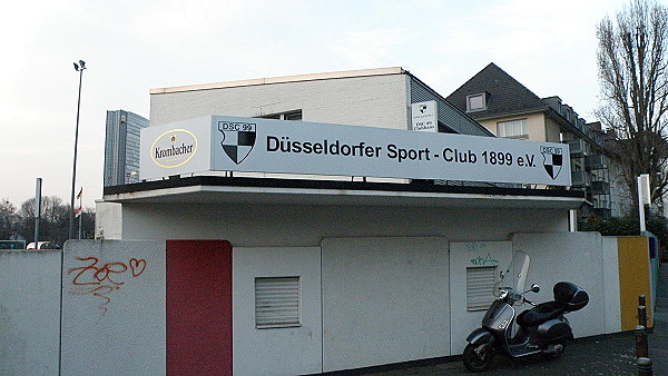Bezirkssportanlage Windscheidstraße Platz 2 - Düsseldorf-Düsseltal