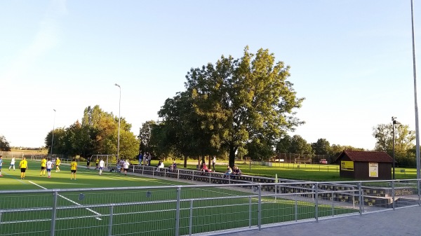 Carl-Bender-Sportanlage Platz 2 - Trebur-Geinsheim