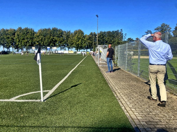 Sportzentrum Bad Sassendorf Platz 2 - Bad Sassendorf