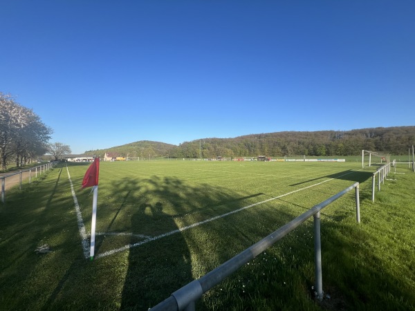 Sportanlage beidseits der Lahn - Lahntal-Sterzhausen