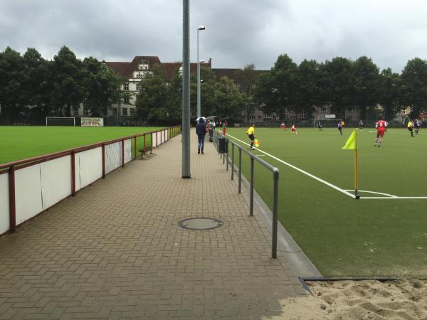 Karl-Möller-Sportplatz 2 - Hamburg-Altona