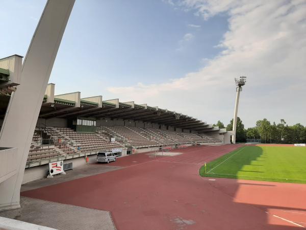 Rudolf-Tonn-Stadion - Schwechat