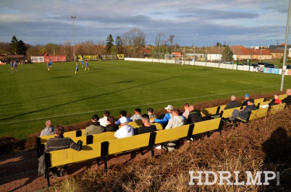 Fotbalové hřiště SK Olympie Dolní Břežany - Dolní Břežany