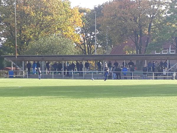 Sportplatz an der Schule - Schafstedt