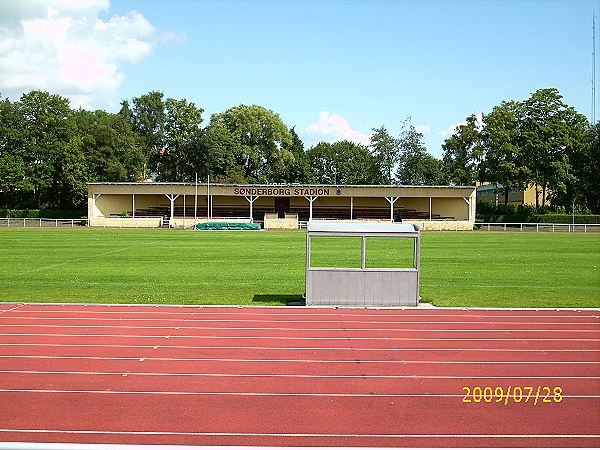 Diese Tribüne wurde inzwischen abgerissen.