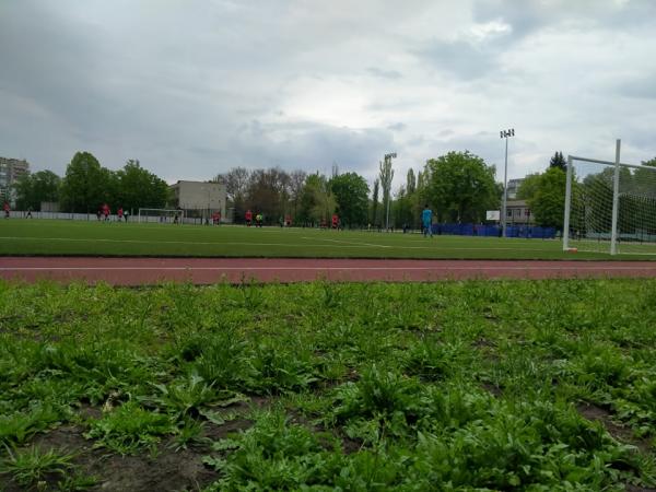 Stadion gymnasii № 8 - Zaporizhzhia