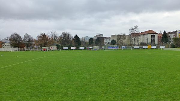 Hertzbergplatz - Berlin-Neukölln