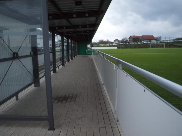 Häcker Wiehenstadion Nebenplatz - Rödinghausen-Schwenningdorf