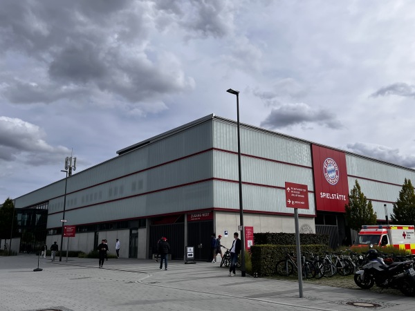 Stadion im FC Bayern Campus - München-Neuherberg