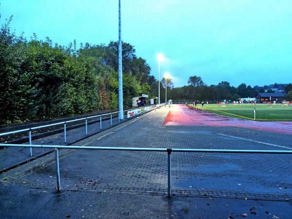 Fußball- & Leichtathletik-Arena Eichen - Kreuztal-Stendenbach