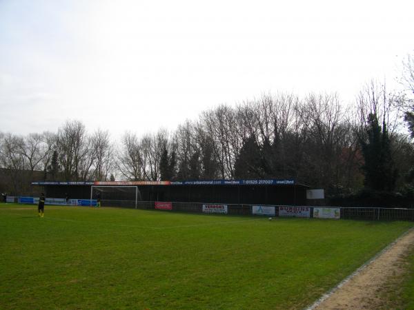 Bell Close  - Leighton Buzzard, Bedfordshire