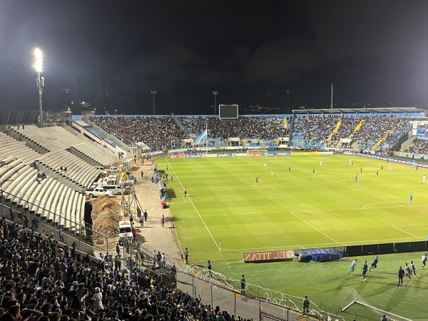 Estadio Nacional Chelato Uclés - Tegucigalpa