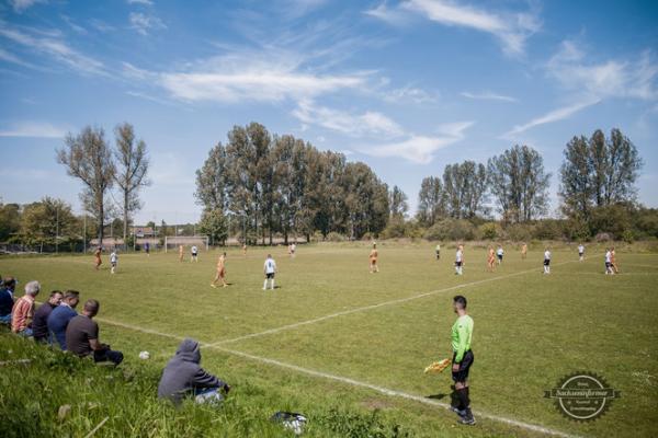 Stadion Miejski w Chocianowie obok - Chocianów