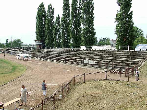 PVSK Stadion (1952) - Pécs