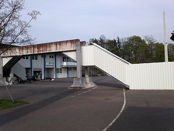 Hermann-Löns-Stadion - Paderborn-Schloß Neuhaus