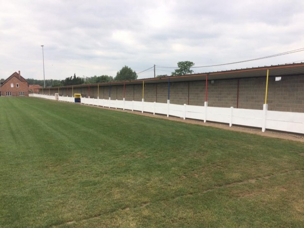 Stadion de Zavel Terrein 2 - Wellen