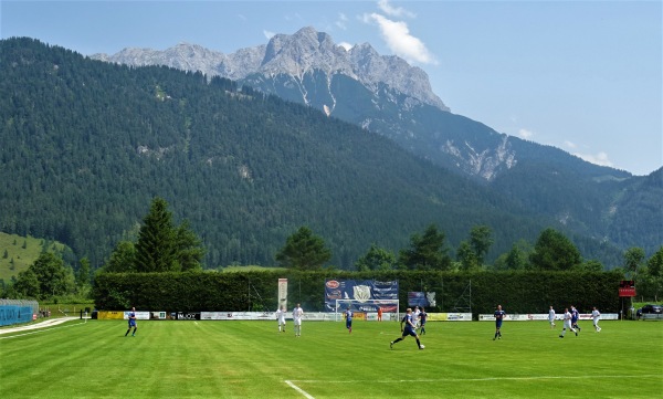 Sportplatz Lenzing - Saalfelden