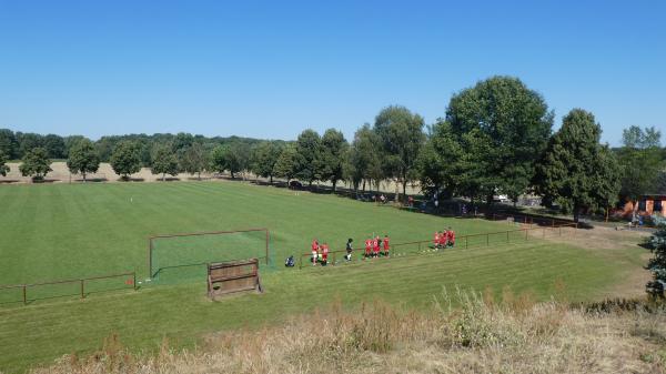 Sportplatz Neuendorf - Teichland-Neuendorf
