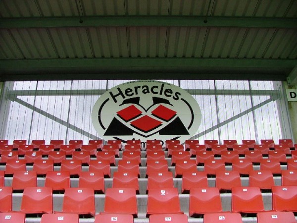 Asito Stadion - Almelo-Ossenkoppelerhoek