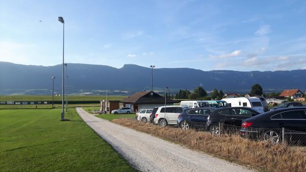 Sportplatz Kreuzacker - Leuzigen