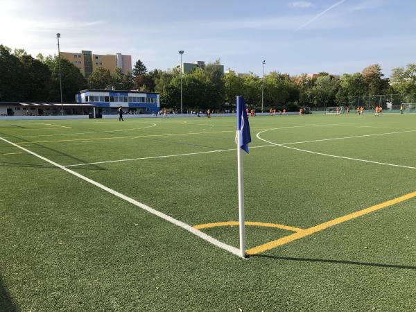 Buckenberg-Stadion Nebenplatz - Pforzheim-Buckenberg