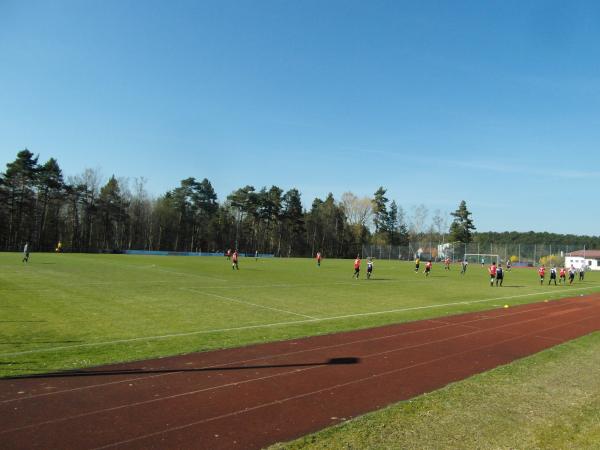 Sportplatz Kickelhähnchen - Geschwenda