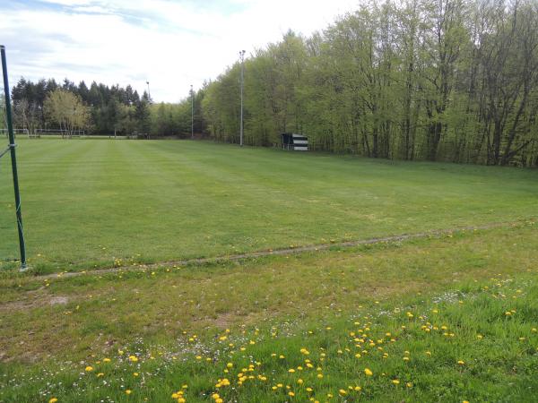 Sportplatz an der Landesgrenze - Welterod