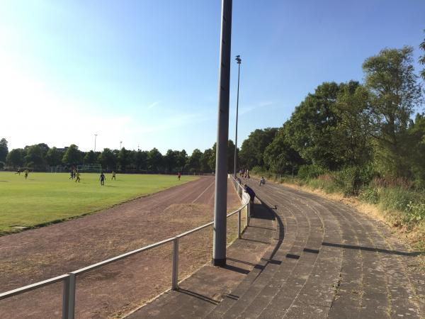 Bezirkssportanlage Koblenzer Straße - Düsseldorf-Garath