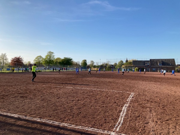 Sportplatz Arp-Schnitger-Stieg - Hamburg-Neuenfelde