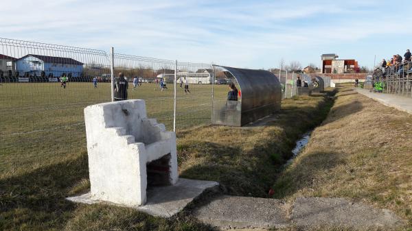 Stadionul Nicu Moraru - Giarmata