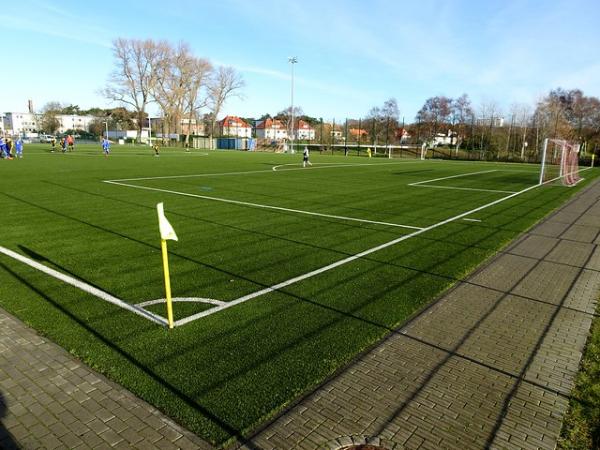 Friedrich-Ludwig-Jahn-Sportpark Kunstrasen Ost - Rostock-Warnemünde