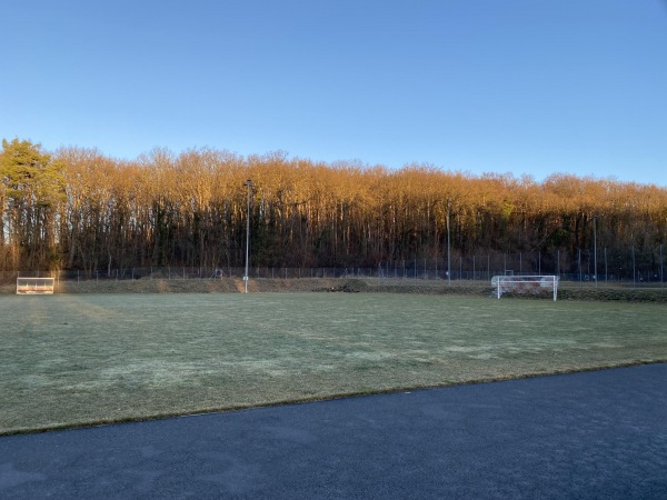 Sportplatz Chöpfli - Hofstetten
