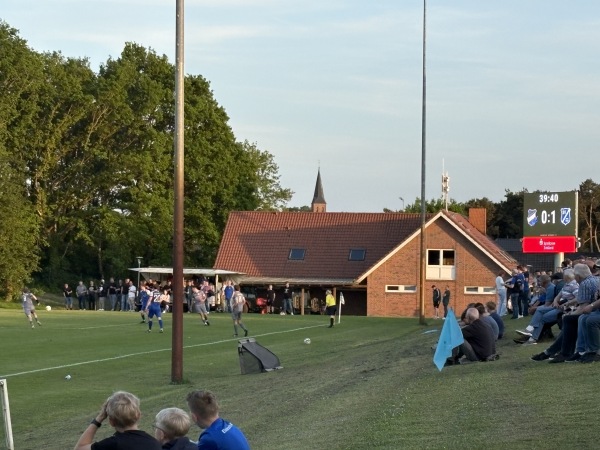 Sport- und Freizeitpark Waldstraße B-Platz - Börger
