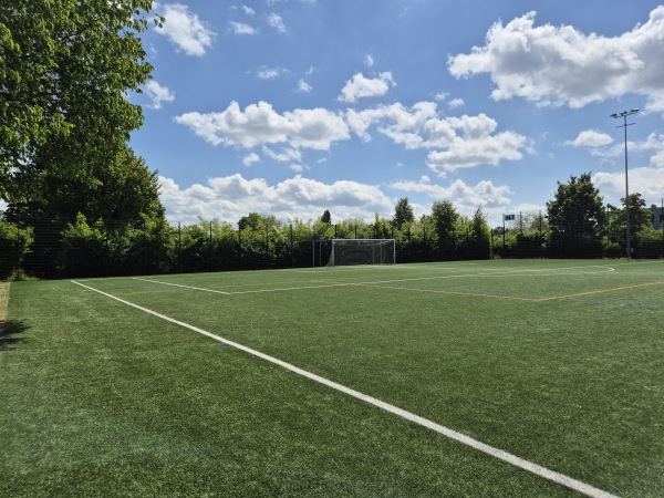 Sportzentrum Füllerich Kunstrasenplatz - Gümligen
