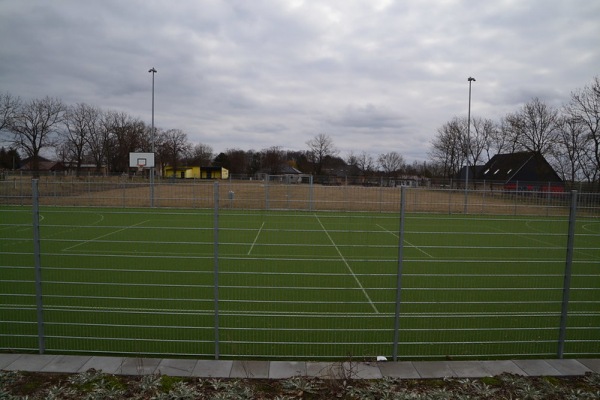 Sportplatz Unseburger Straße - Borne bei Staßfurt