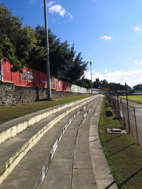 Estadio Municipal Guillermo Slowing - Amatitlán