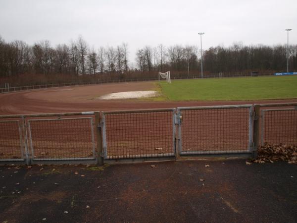 Bezirkssportanlage Mitte II LA-Platz - Essen/Ruhr-Altenessen