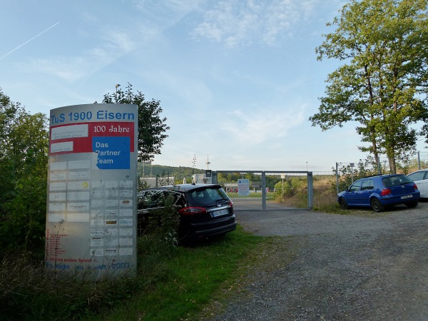 Sportplatz am Kalmberg - Siegen-Eisern
