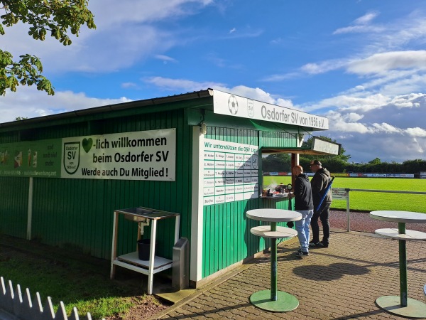 Sportanlage an der Schule - Osdorf